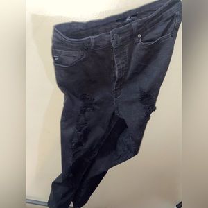 KanCan Distressed Skinny Jeans